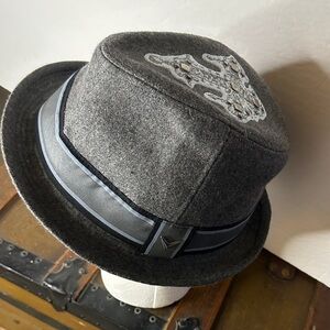 Fender Gray Pork Pie Hat with Embroidered Design L/XL